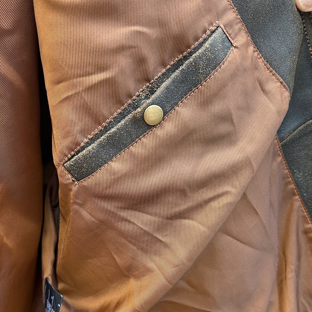 Harley-Davidson Vintage Distressed Brown with Black trim Leather Bomber Jacket - Picture 7 of 16